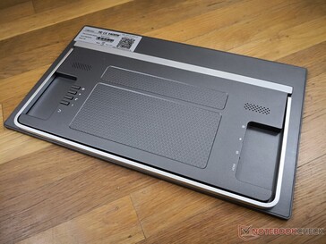 Speakers are on the back of the unit which impacts quality and volume when looking at the screen