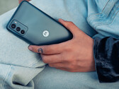 The Motorola Moto G42 has a 4G chipset and 4 GB of RAM, among other features. (Image source: Motorola)