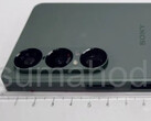 Leaked image of the phone. The Xperia 1 VII is expected to feature improved ultra-wide-angle and telephoto cameras. (Image source: via Sumaho Digest)