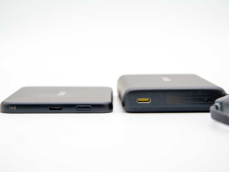 Compared to the PicoGo AM52, the PicoGo Air is very thin, but it also offers only half the capacity