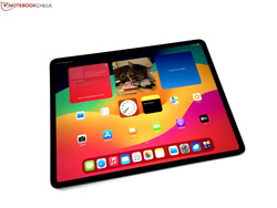 Testing the Apple iPad Air 13 (2024). Test unit provided by NBB.com (notebooksbilliger.de)
