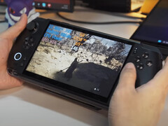 The GPD Win 5 being used with its 80 Wh battery pack attached. (Image source: GPD)