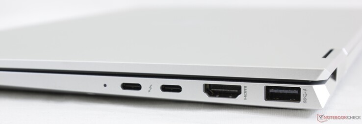 Right: 2x USB-C w/ Thunderbolt 3 + DisplayPort + Power Delivery, HDMI 1.4b, USB-A 3.1 Gen. 1