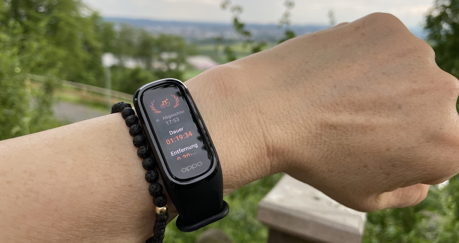 vlot Wegenbouwproces Fondsen Oppo Band Sport in review: The smart everyday companion emerges as an iffy  fitness tracker - NotebookCheck.net Reviews
