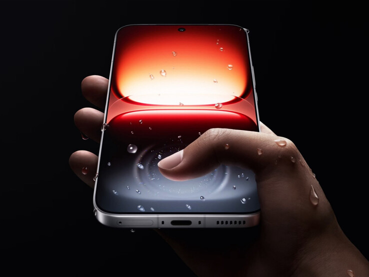 The iQOO 15 comes with a 144 Hz AMOLED display (Image source: iQOO)