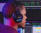 Sony unveils MDR-M1 professional headphones with ultra-wide frequency response for use in audio recording, mixing, and mastering. (Image source: Sony)