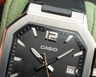 The Casio MTP-B195 is a relatively newer compact model from the company.