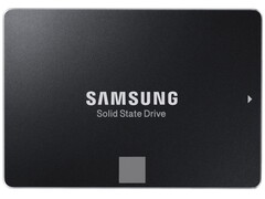 The 4TB 850 PRO should offer better performance and reliability than the existing 4 TB 850 EVO. (Source: Samsung)