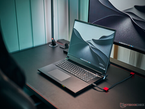 Schenker Key 18 Pro E25 review: High-end workstation with RTX 5090 and 256 GB RAM