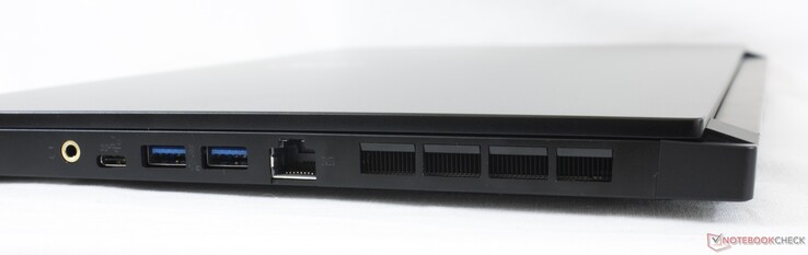 Right: 3.5 mm combo audio, USB-C 3.2 Gen. 2, 2x USB-A 3.2 Gen. 2, 2.5 Gbps RJ-45