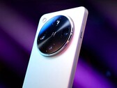 The successor to the Oppo Find X8 Ultra, pictured here, is said to feature a massive 200 MP sensor and a 1/1.28-inch telephoto lens. (Image source: Oppo)