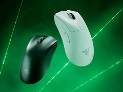 The Razer DeathAdder V4 Pro gaming mouse shown in black and white colorways (Image source: Razer)