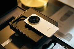 The best smartphone of 2025 in terms of cameras comes from Vivo. (Image source: Notebookcheck)