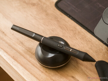 Huion Kamvas 16 Gen 3 pen stand alternate position