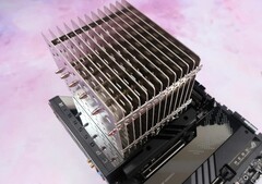 Noctua&#039;s NH-P1 is keeping the Ryzen 9 7900 cool without any noise. (Image Source: Club386)