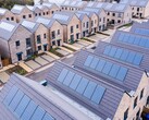New builds with rooftop solar installation in the UK (Image source: SNRG)