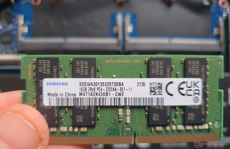 1x 16GB DDR4-3200 RAM @2933 MHz running in single-channel mode