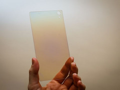 The Miraj Diamond thin-layer is more resistant to scratches than Corning&#039;s Gorilla Glass, but it can shatter easier. (Source: CNET)