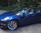 The 2018 Tesla Model 3 Performance is an excellent sedan with a 75 kWh battery pack. (Image source: Redline Reviews via YouTube)