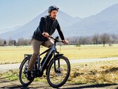 The Trava EXP is also available as a step-through e-bike