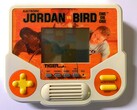 Jordan VS Bird One on One (Image source: Eighties Baby)