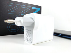 Warp Charge 30T power adapter