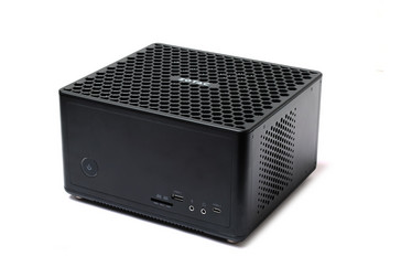 The Zotac MAGNUS Gaming Mini PC. (Source: Zotac)