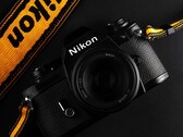 Nikon could soon be in the hands of the optical giant EssilorLuxottica.