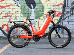 The Segway Xafari e-bike is now available in Crimson Red colorway (Image source: Segway)