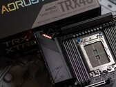 AMD Threadripper 3000 processors require a new sTRX4 socket. (Source: Wccftech)