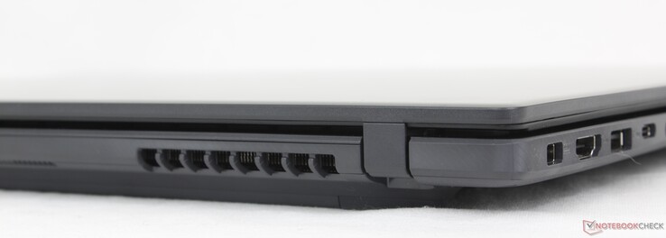 Rear: No ports