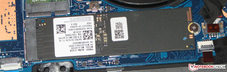 An SSD serves as system drive.
