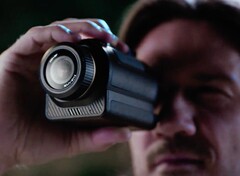 The Akaso Sight-300 is designed to record color-accurate videos in very low light. (Image source: Akaso)