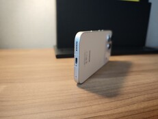 The Honor 600 Pro features dual stereo microphones 