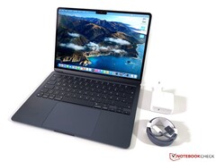OLED MacBook Air display already in development by Samsung