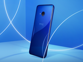 The HTC U11 Life is IP67-certified for water and dust protection. (Image source: HTC)