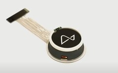 Neuralink's N1 implant charges inductively. (Source: Neuralink)