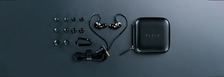 The Moray comes with these in-the-box contents as standard. (Source: Razer)