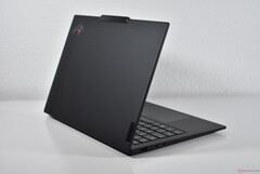 Now with haptic Sensel touchpad: Lenovo ThinkPad X1 Carbon Gen 13 receives customization option (image source: Benjamin Herzig/Notebookcheck)