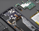 The Xperia 1 IV is relatively modular once you remove its glued-down back panel. (Image source: WekiHome)