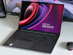 The Lenovo IdeaPad Pro 5i OLED is now on sale (Image: Andreas Osthoff)