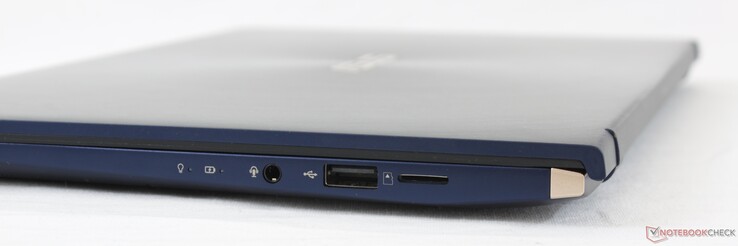 Right: 3.5 mm combo audio, USB-A 2.0, MicroSD reader