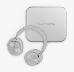 The Beoplay H95 come with a luxury carry case. (Image source: Bang & Olufsen)