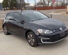 A used 2016 Volkswagen e-Golf was put through its paces by an EV-focused YouTuber (Image: Out of Spec Reviews)