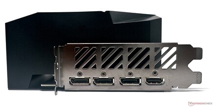 Aorus GeForce RTX 4070 Ti Master - Ports: 3x DisplayPort 1.4a-out, 1x HDMI 2.1-out