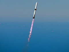 The Blue Origin reusable New Glenn rocket liftoff. (Image source: Dave Limp/X)