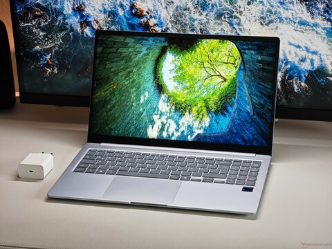 Snapdragon and 18 hours of battery life for $700 - Samsung Galaxy Book4 Edge 15 Copilot+ review