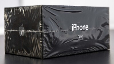 Factory-sealed original iPhone. (Image source: LCG Auctions)