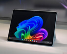 Microsoft Surface Pro OLED for Business (Image source: Notebookcheck)