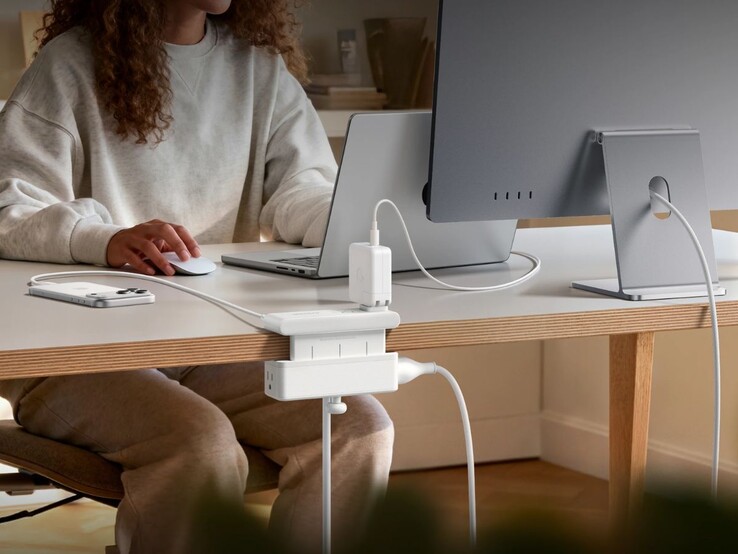 The Anker Nano Power Strip (10-in-1, 70W, Clamp)